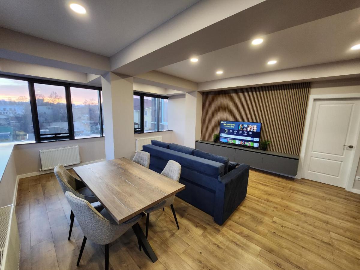 Diplomat The Best Ultra Central Apartaments 基希讷乌 外观 照片